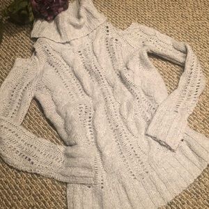 Cliche cold shoulder sweater